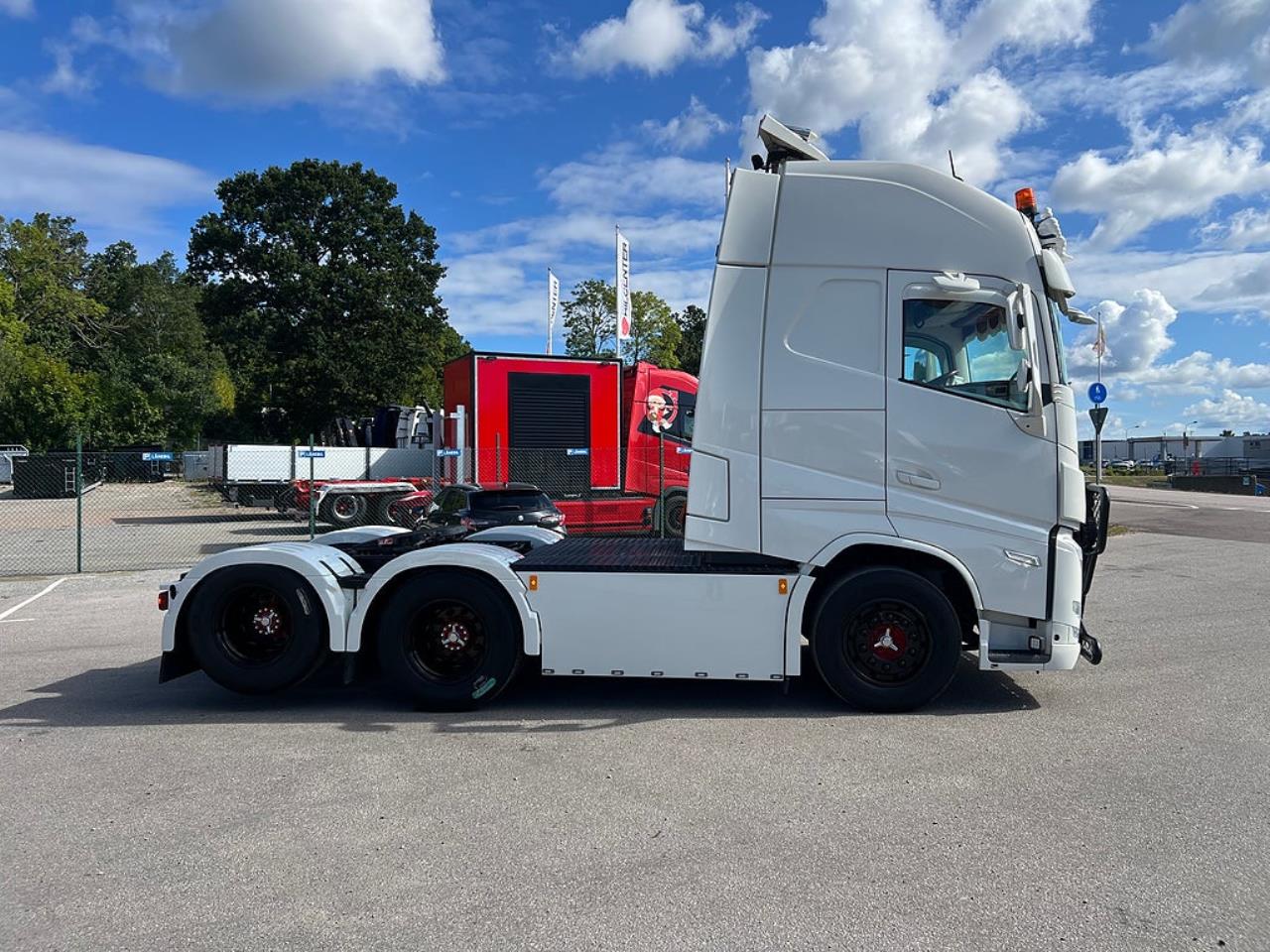 Volvo FH13 500 6x2 Dragbil med Hydraulik, Kl&auml;dd hytt mm 2021 - Dragbil