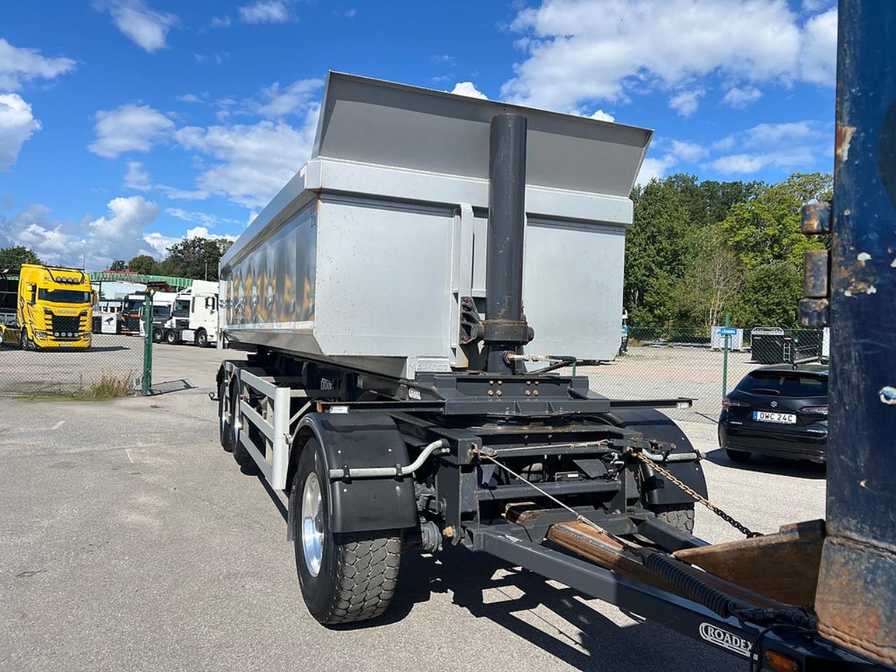 &Ouml;vriga Roadex 3 Axlad tippvagn, 2024 - Tipp
