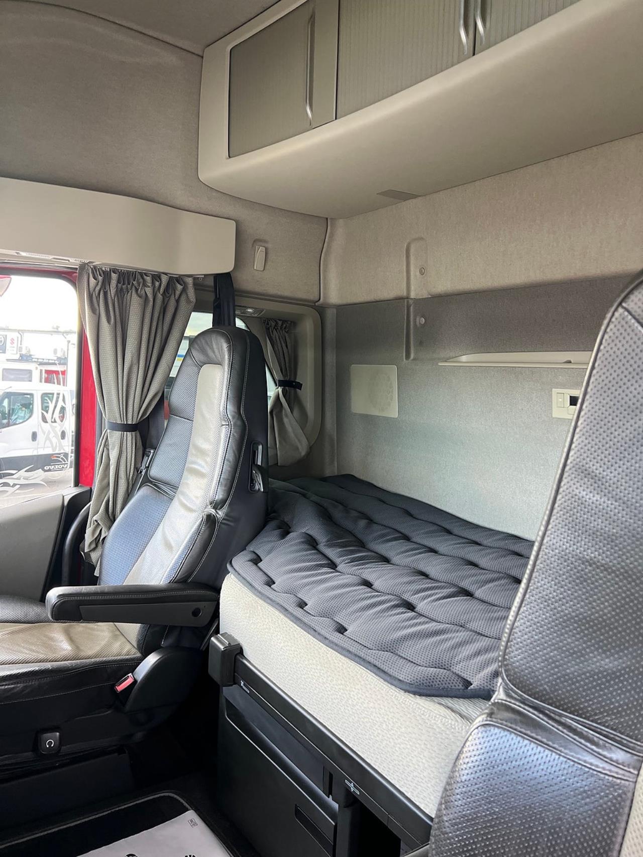Volvo FH13 500 6x2*4 Lastv&auml;xlare, Krandubbar, Euro 6 2014 - Kran