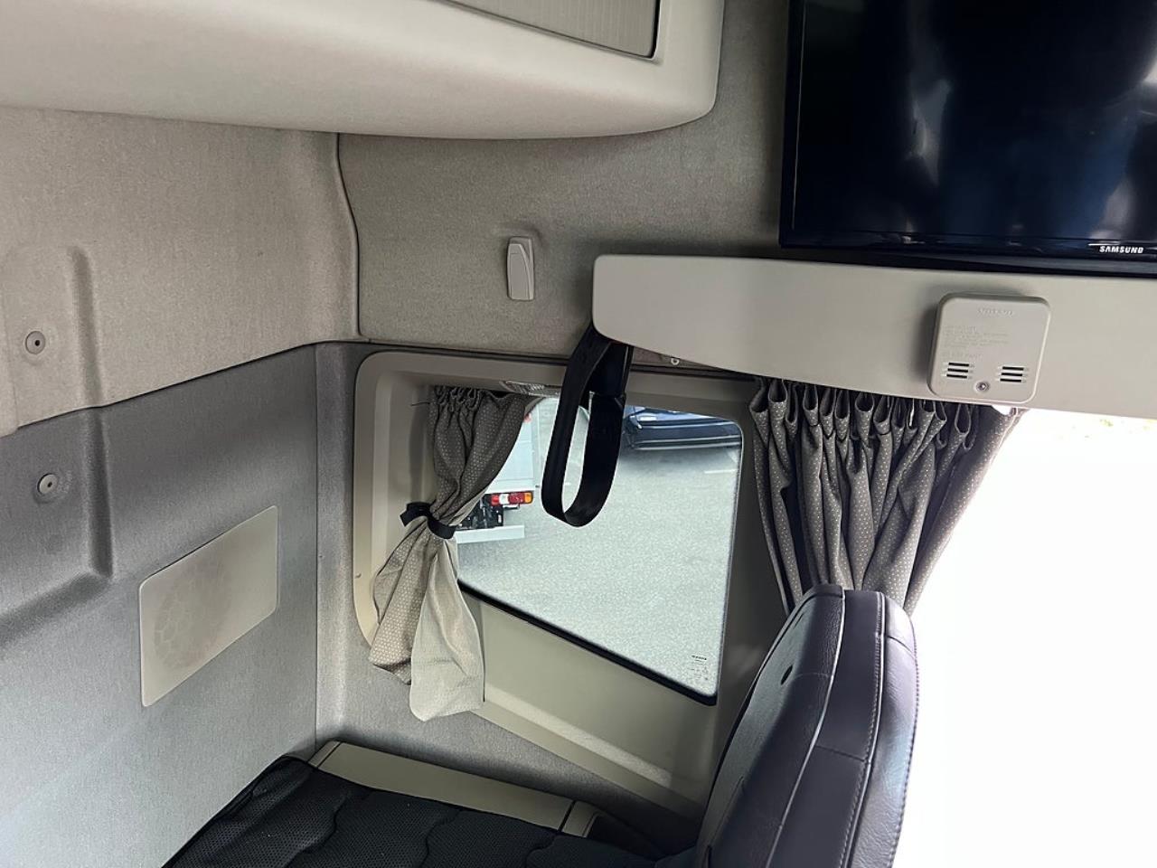 Volvo FH13 500 6x2*4 Lastv&auml;xlare, Krandubbar, Euro 6 2014 - Kran