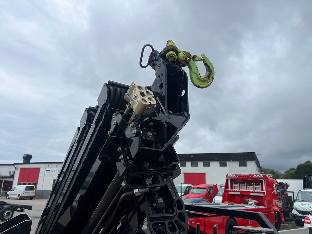 &Ouml;vriga Kranflak Hiab 232-E5 kran & Schaktlucka 2025 - &Ouml;vrigt