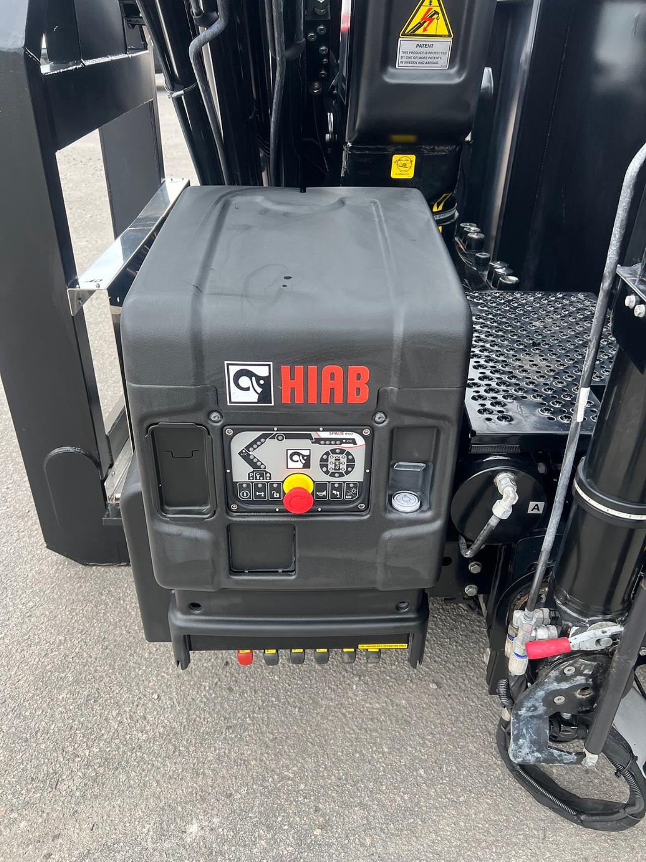 &Ouml;vriga Kranflak Hiab 232-E5 kran & Schaktlucka 2025 - &Ouml;vrigt