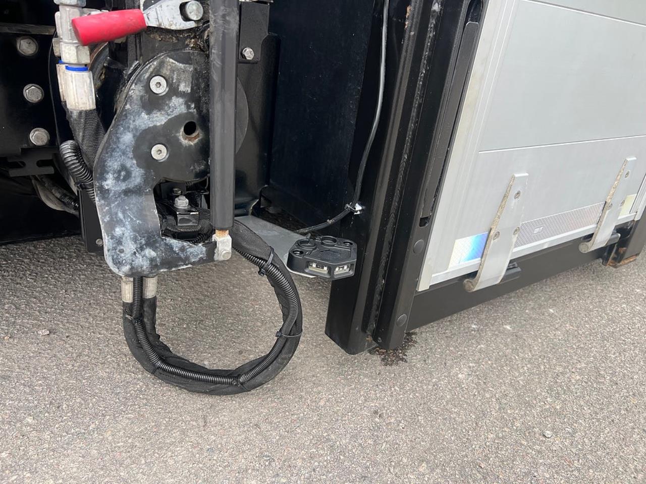 &Ouml;vriga Kranflak Hiab 232-E5 kran & Schaktlucka 2025 - &Ouml;vrigt