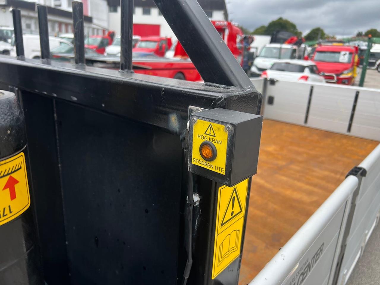 &Ouml;vriga Kranflak Hiab 232-E5 kran & Schaktlucka 2025 - &Ouml;vrigt