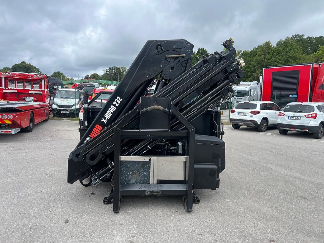 &Ouml;vriga Kranflak Hiab 232-E5 kran & Schaktlucka 2025 - &Ouml;vrigt