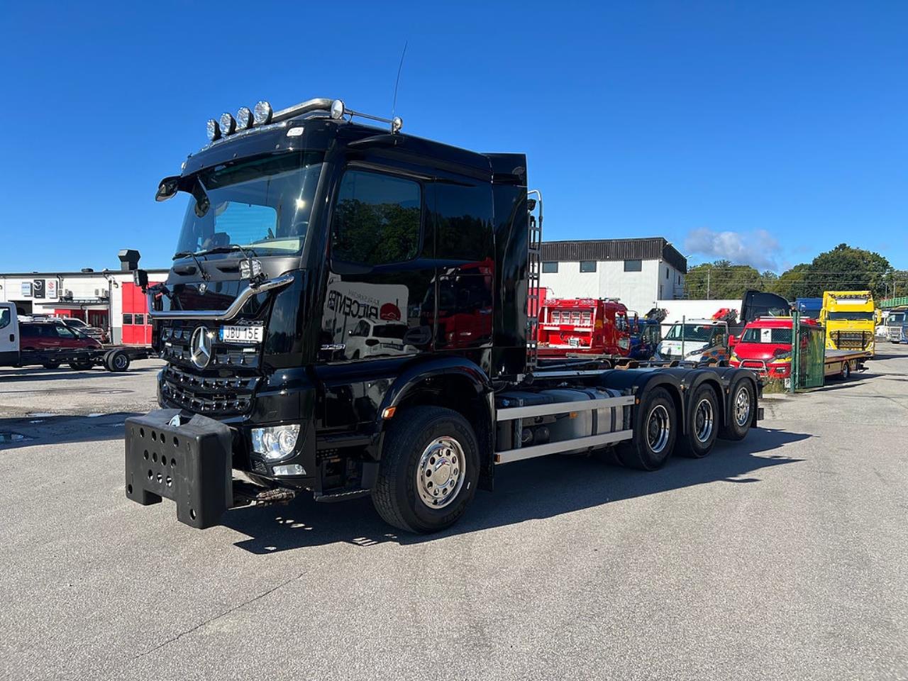 Mercedes-Benz Arocs 3251 Tridem Lastv&auml;xlare, Fullt Plogutrustad 2023 - Krok/Lastv&auml;xlare