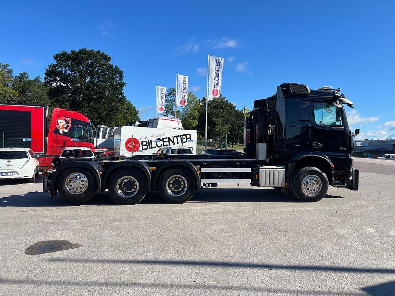 Mercedes-Benz Arocs 3251 Tridem Lastv&auml;xlare, Fullt Plogutrustad 2023 - Krok/Lastv&auml;xlare