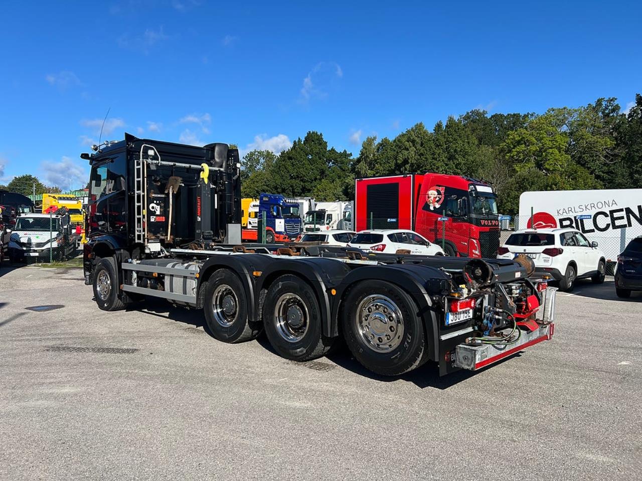 Mercedes-Benz Arocs 3251 Tridem Lastv&auml;xlare, Fullt Plogutrustad 2023 - Krok/Lastv&auml;xlare