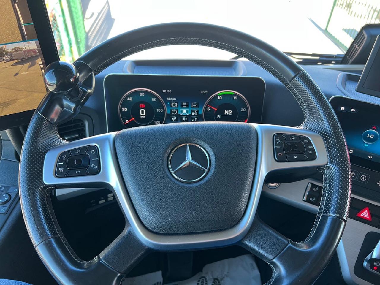Mercedes-Benz Arocs 3251 Tridem Lastv&auml;xlare, Fullt Plogutrustad 2023 - Krok/Lastv&auml;xlare