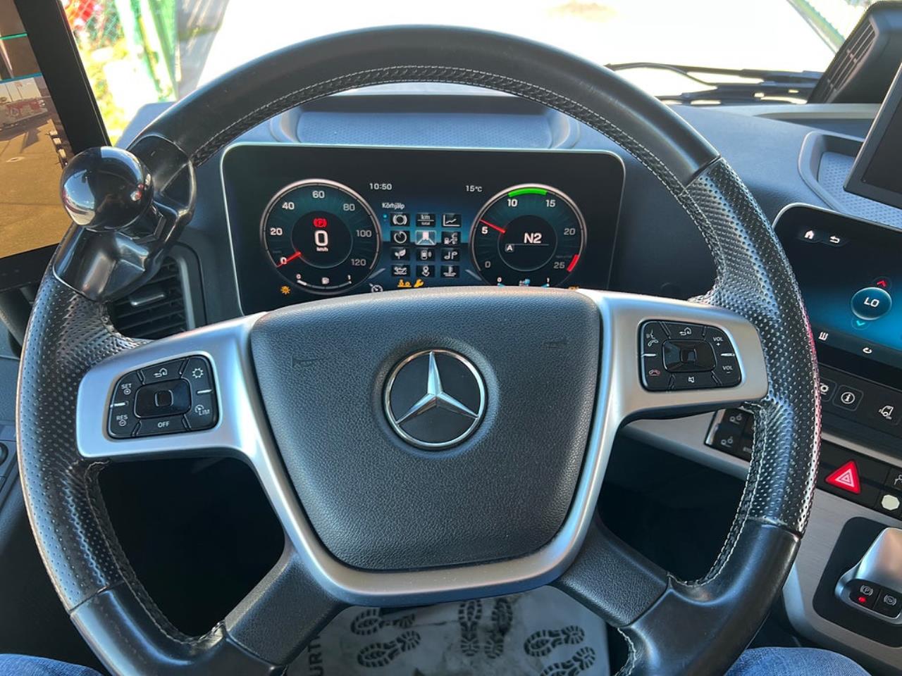 Mercedes-Benz Arocs 3251 Tridem Lastv&auml;xlare, Fullt Plogutrustad 2023 - Krok/Lastv&auml;xlare