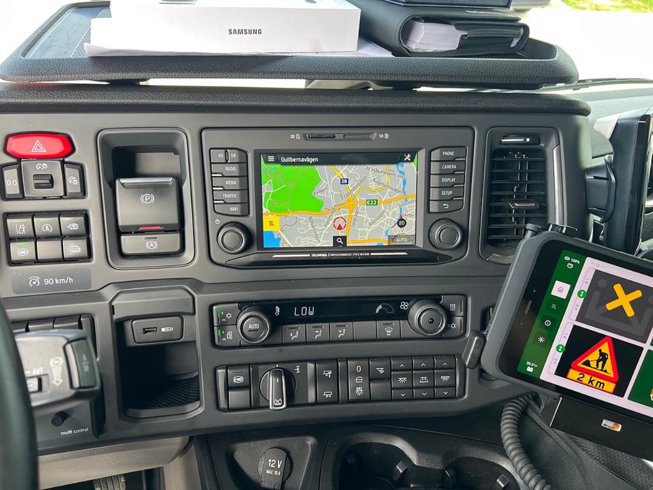 Scania P320 4x2 Hybrid TMA Bil Berlex & Verdegro 2021 - TMA