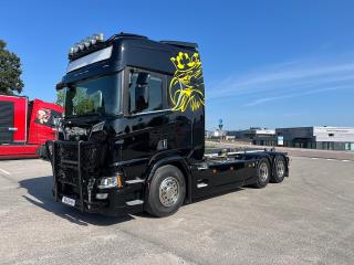 Scania R650 V8 6x4 Tandem Lastv&auml;xlare, Kranflak & Liftdumper, Euro 6