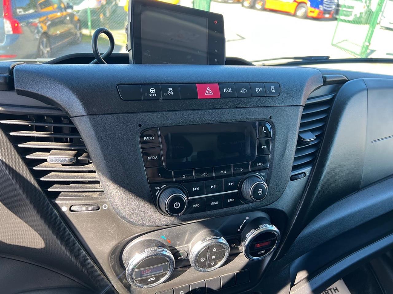 Iveco Daily 70C18 Servicebil, Verkstad, Jour bil Euro 6 2019 - &Ouml;vrigt