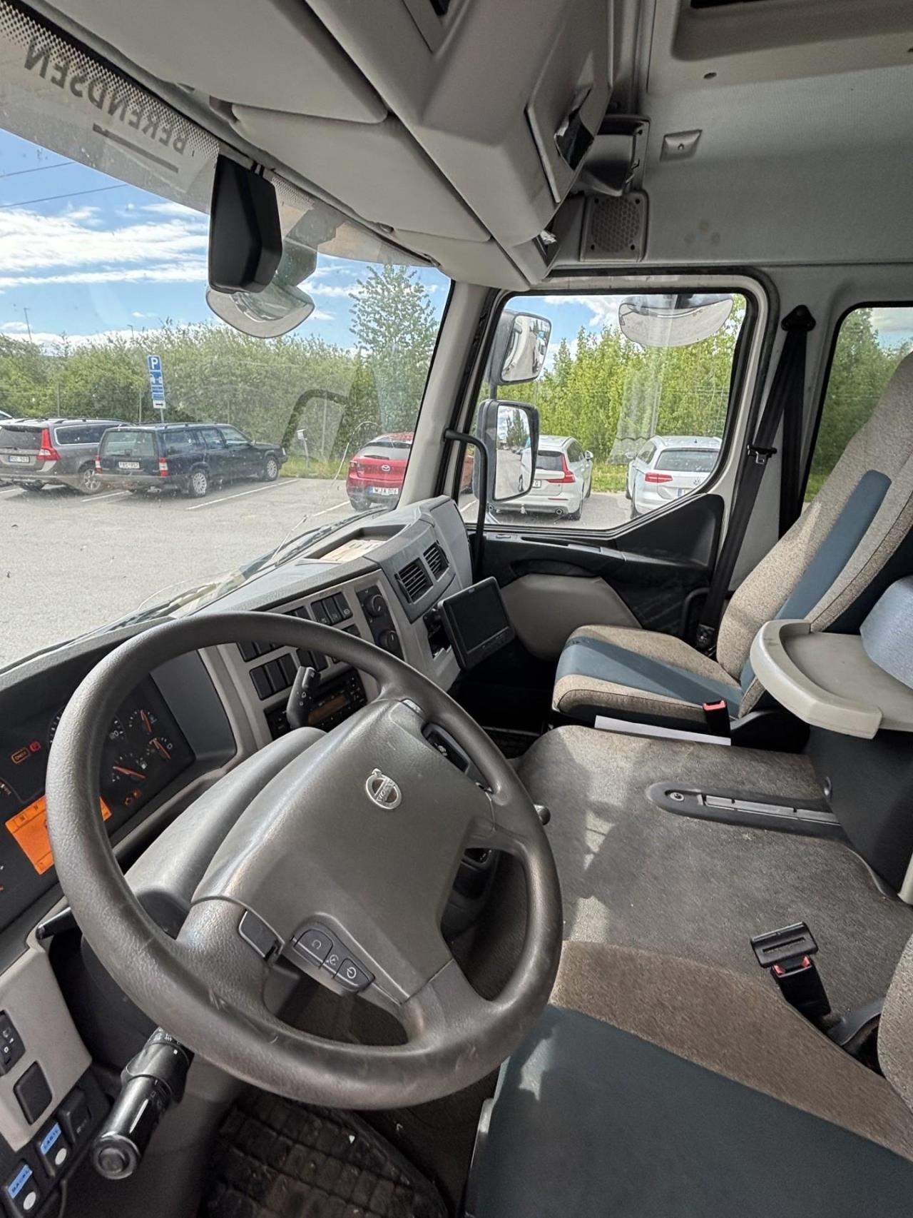 Volvo FL 4x2 Sk&aring;pbil 2015 - Sk&aring;p