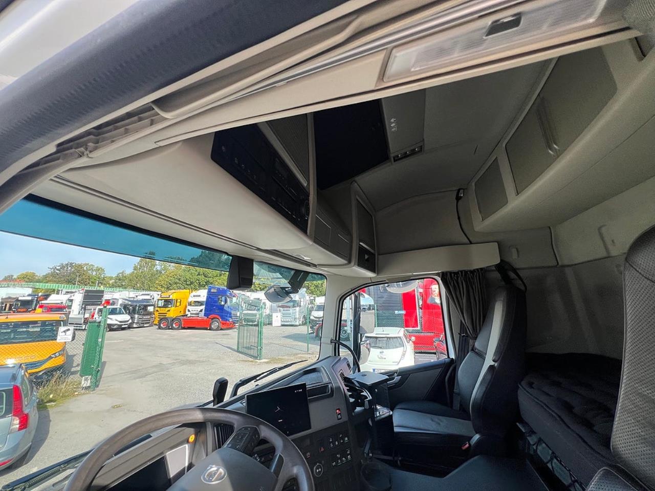 Volvo FM13 500 8x4*4 Tridem Lastv&auml;xlare I-See, Euro 6 2024 - Krok/Lastv&auml;xlare