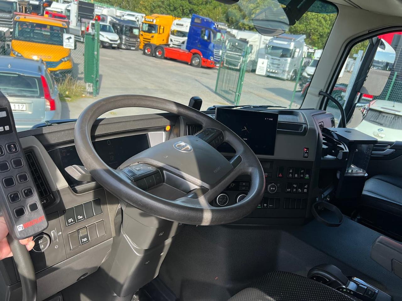 Volvo FM13 500 8x4*4 Tridem Lastv&auml;xlare I-See, Euro 6 2024 - Krok/Lastv&auml;xlare