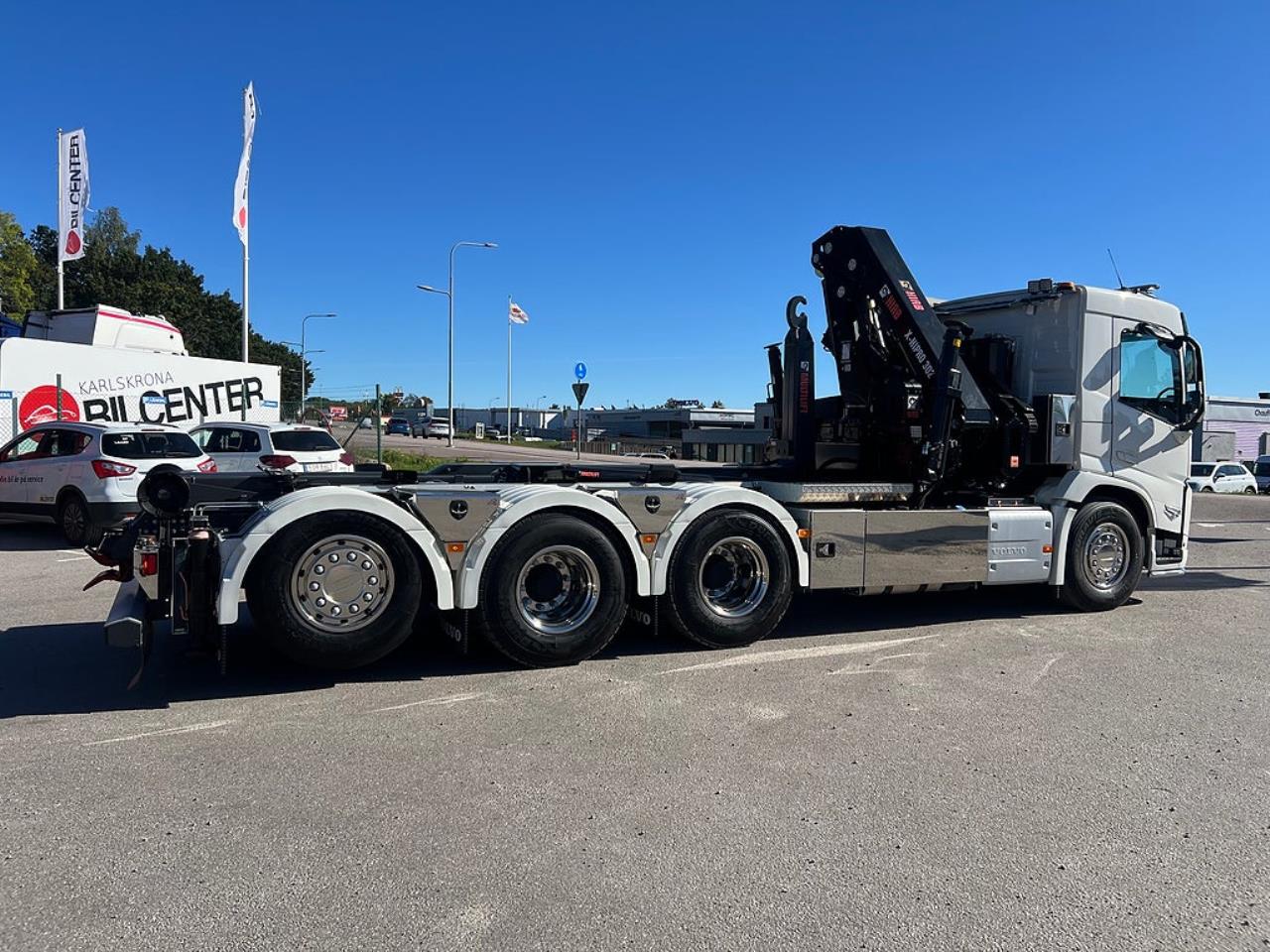 Volvo FM 13 500 8x4*4 Tridem Kranv&auml;xlare Hiab 302 2023 - Kran
