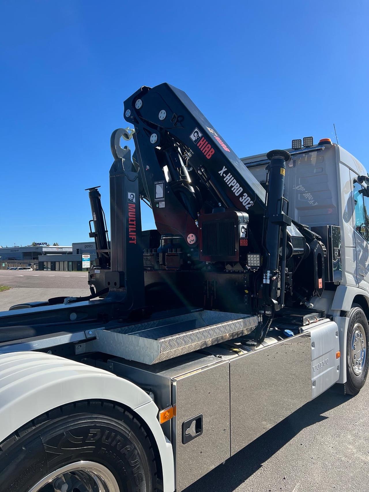 Volvo FM 13 500 8x4*4 Tridem Kranv&auml;xlare Hiab 302 2023 - Kran
