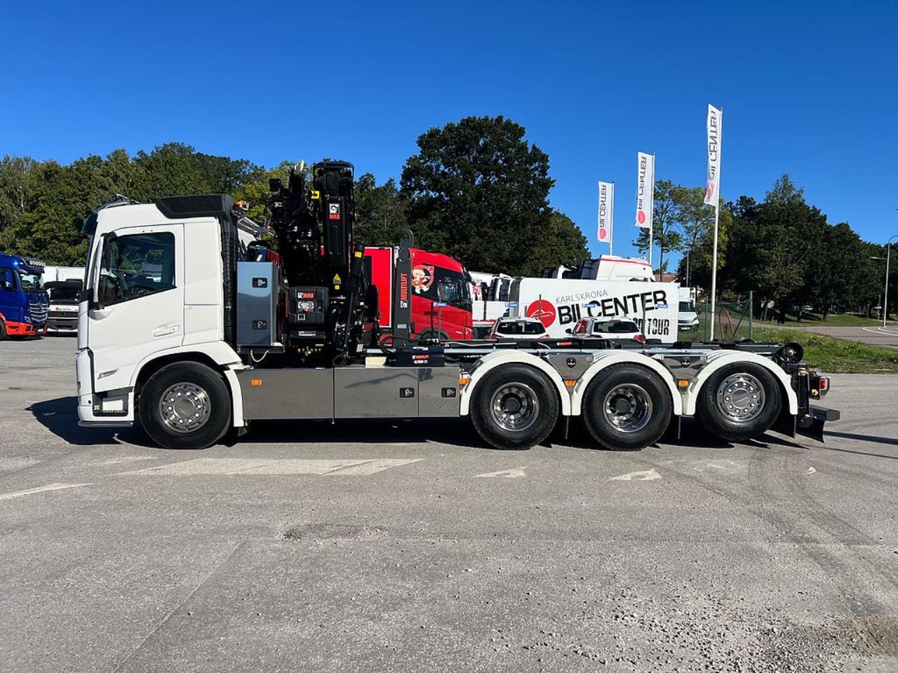 Volvo FM 13 500 8x4*4 Tridem Kranv&auml;xlare Hiab 302 2023 - Kran