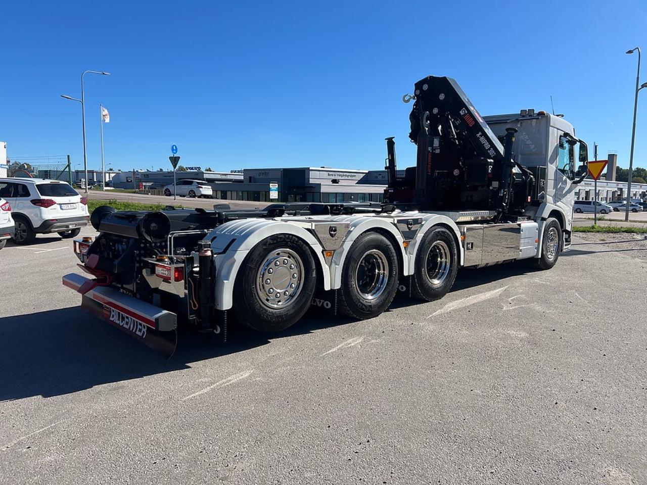 Volvo FM 13 500 8x4*4 Tridem Kranv&auml;xlare Hiab 302 2023 - Kran