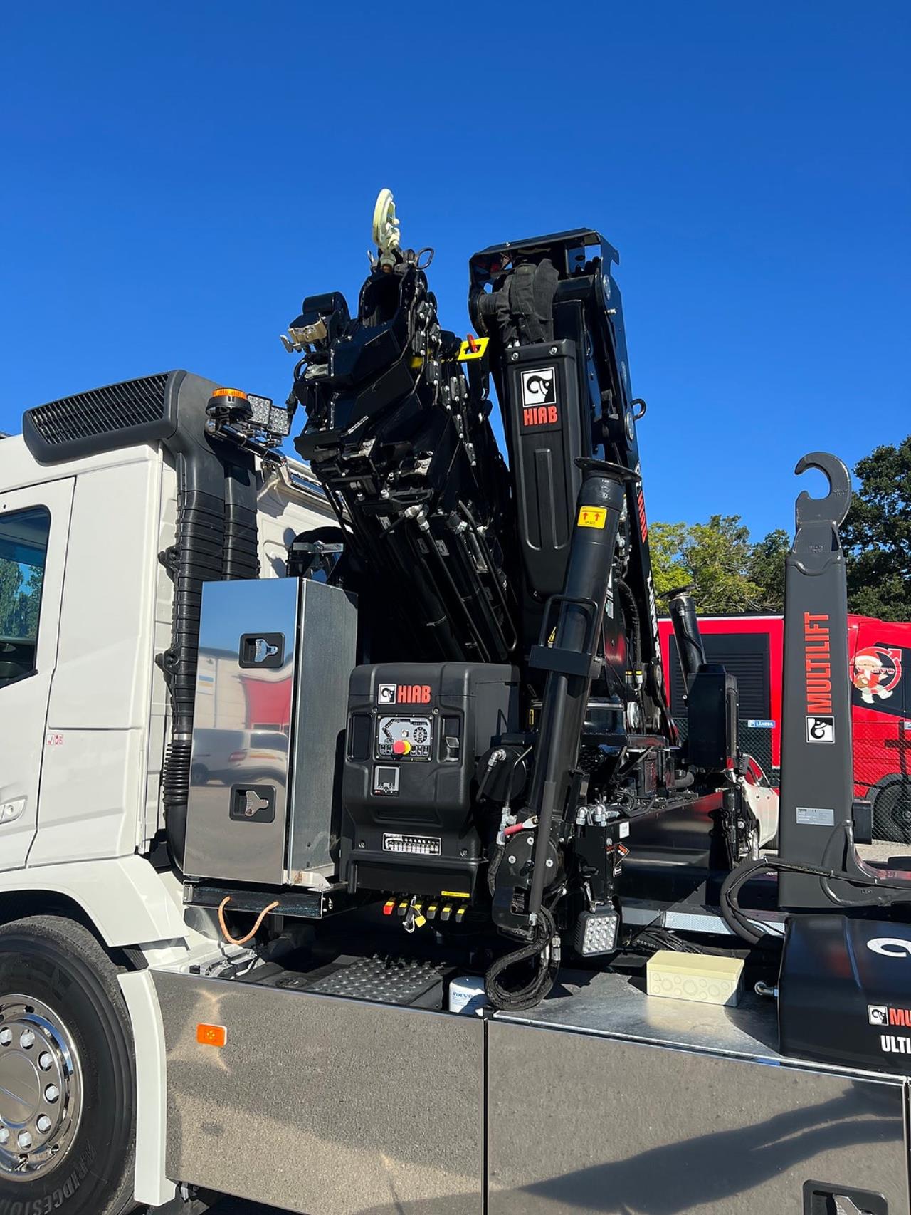 Volvo FM 13 500 8x4*4 Tridem Kranv&auml;xlare Hiab 302 2023 - Kran
