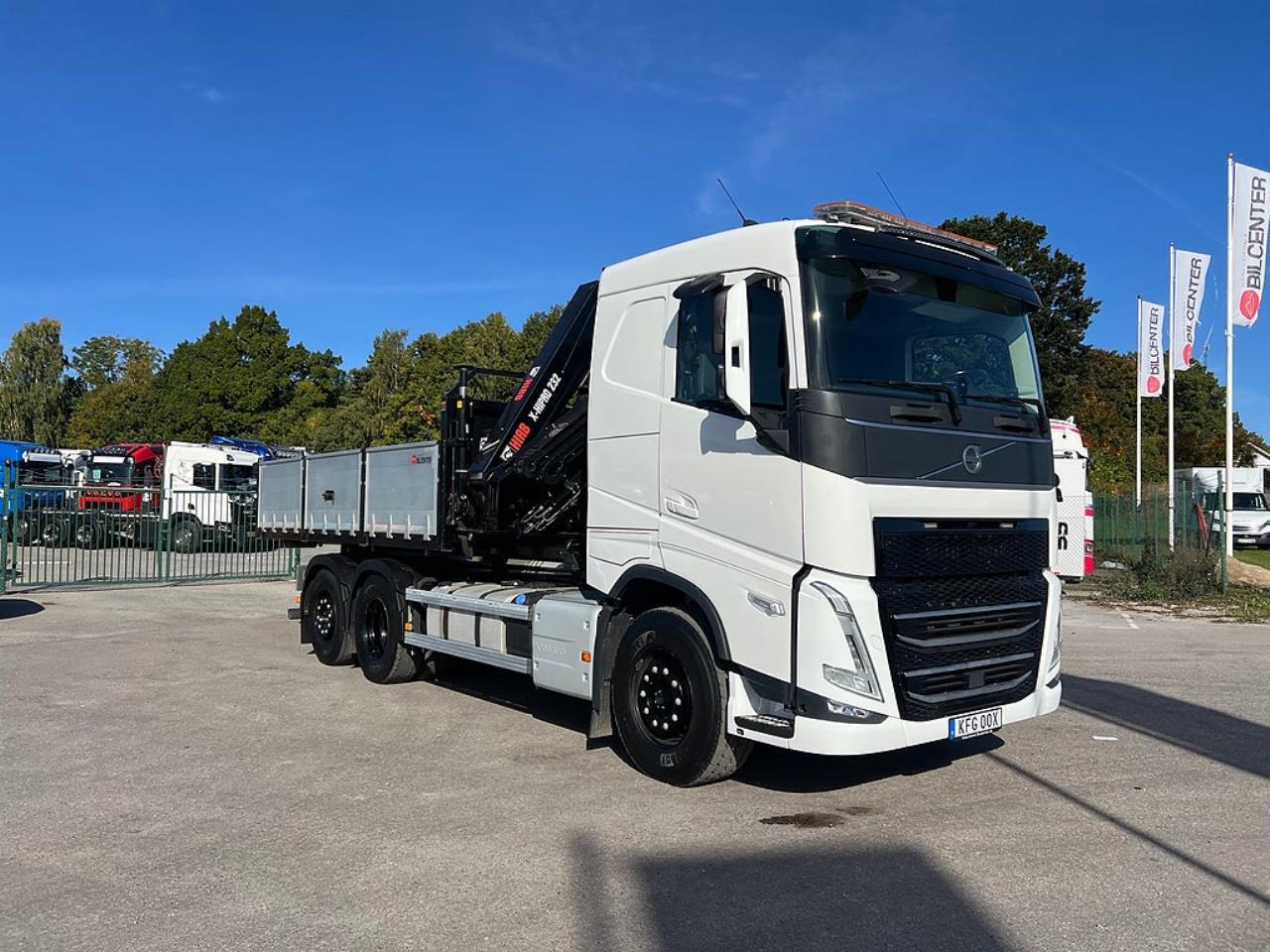 Volvo FH13 500 6x2*4 Lastv&auml;xlare, Inkl Kranflak Hiab 232 2023 - Kran