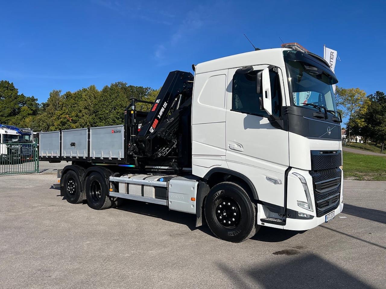 Volvo FH13 500 6x2*4 Lastv&auml;xlare, Inkl Kranflak Hiab 232 2023 - Kran