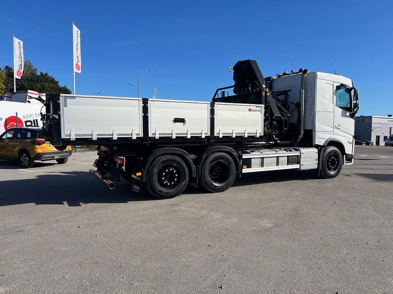 Volvo FH13 500 6x2*4 Lastv&auml;xlare, Inkl Kranflak Hiab 232 2023 - Kran
