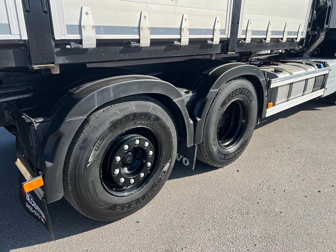 Volvo FH13 500 6x2*4 Lastv&auml;xlare, Inkl Kranflak Hiab 232 2023 - Kran