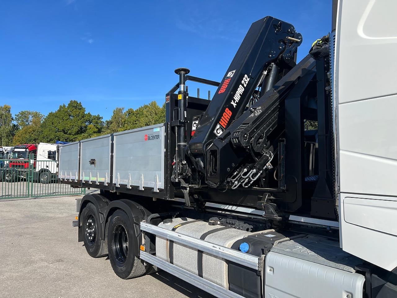 Volvo FH13 500 6x2*4 Lastv&auml;xlare, Inkl Kranflak Hiab 232 2023 - Kran