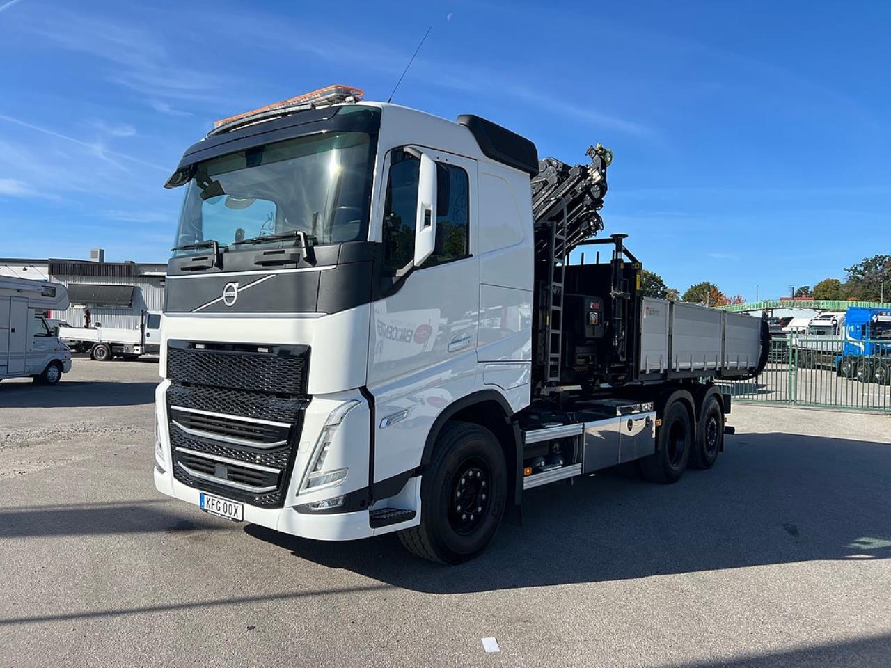Volvo FH13 500 6x2*4 Lastv&auml;xlare, Inkl Kranflak Hiab 232 2023 - Kran