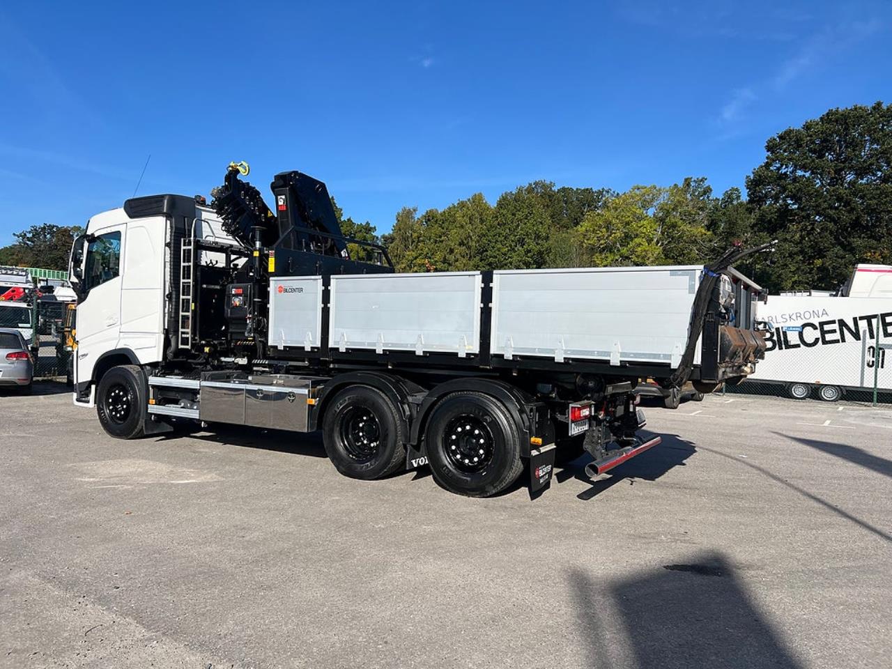 Volvo FH13 500 6x2*4 Lastv&auml;xlare, Inkl Kranflak Hiab 232 2023 - Kran
