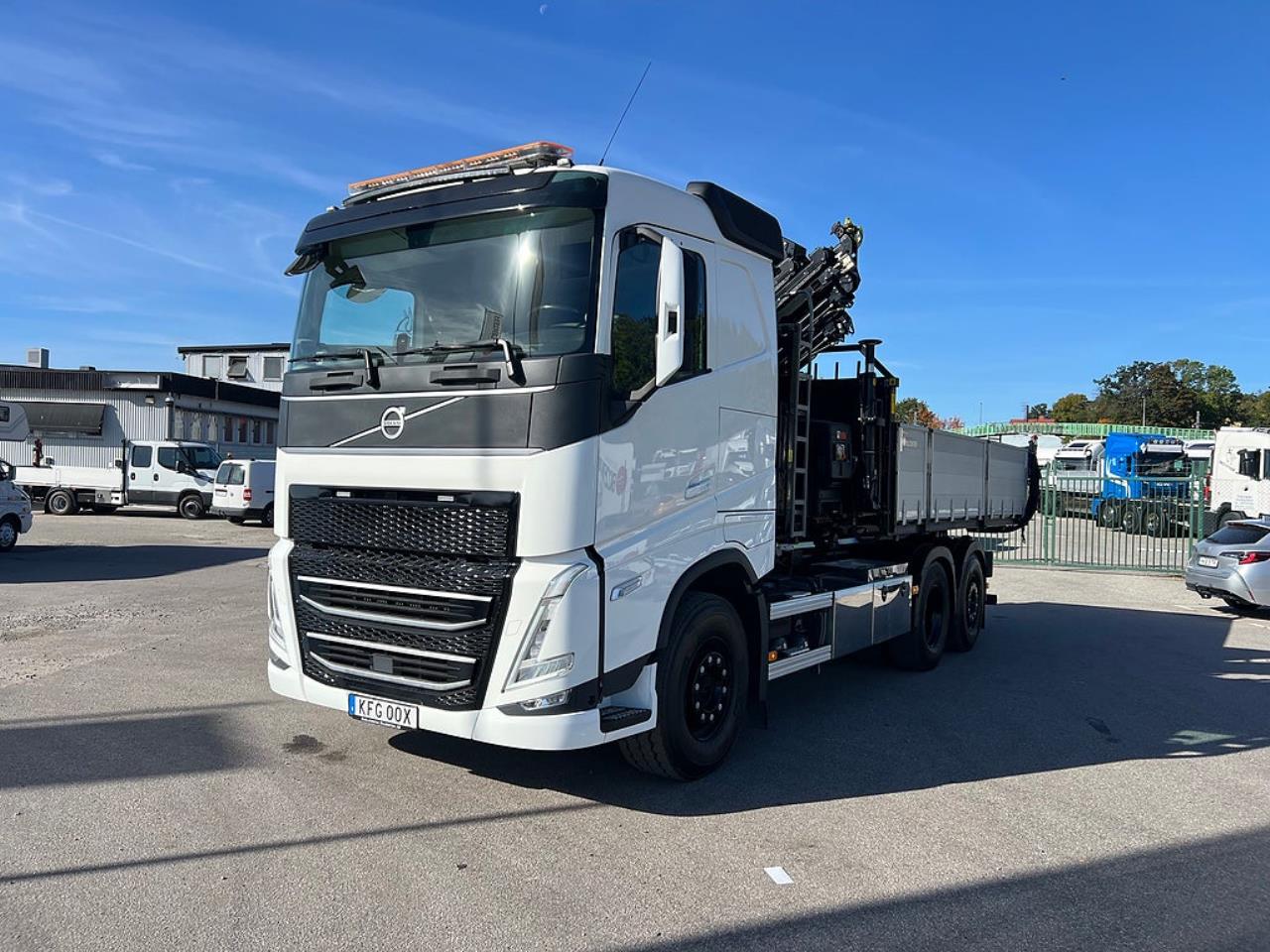 Volvo FH13 500 6x2*4 Lastv&auml;xlare, Inkl Kranflak Hiab 232 2023 - Kran