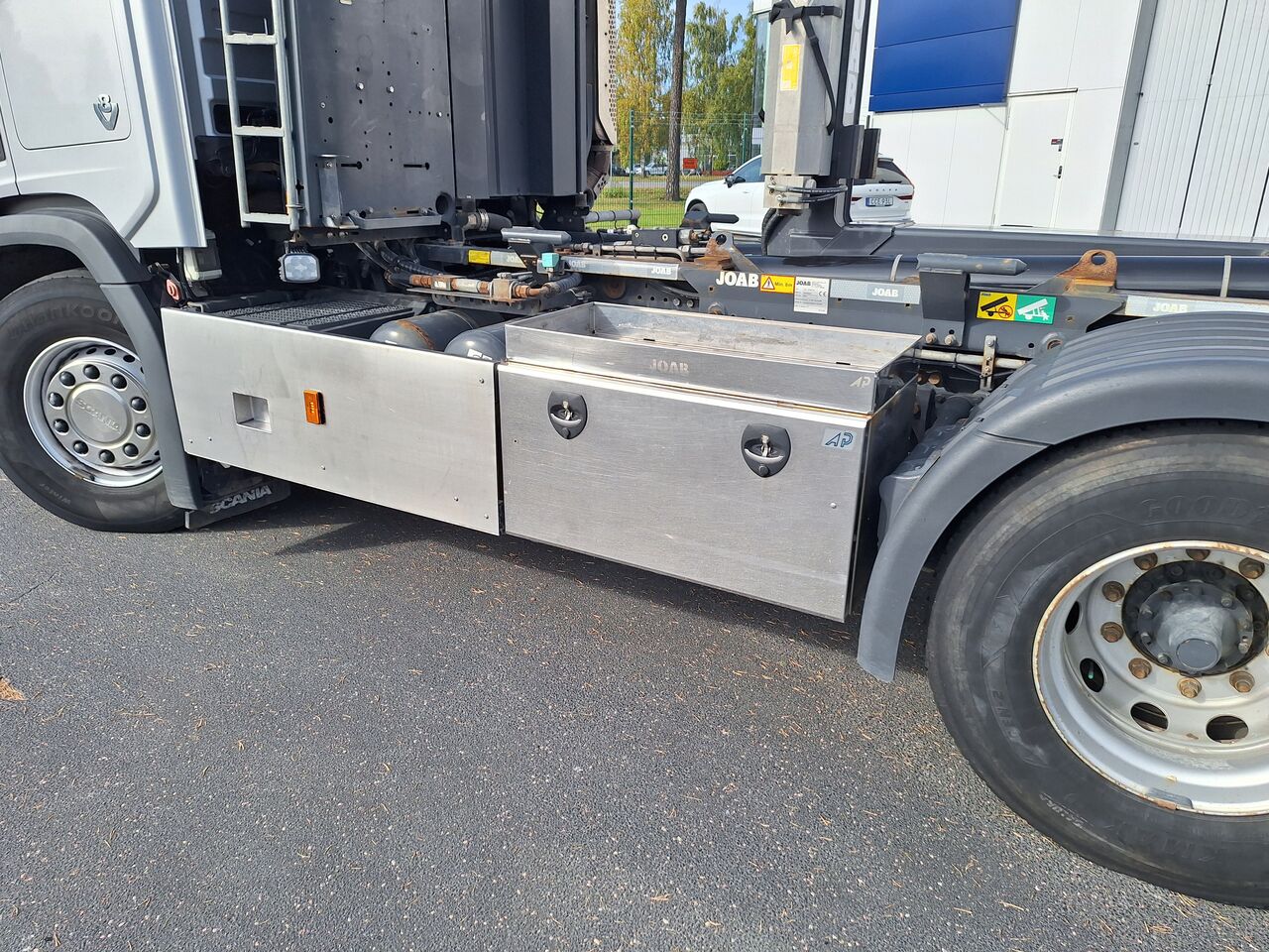 Scania R590XT 8x4 Lastv&auml;xlare 2022 - Krok/Lastv&auml;xlare