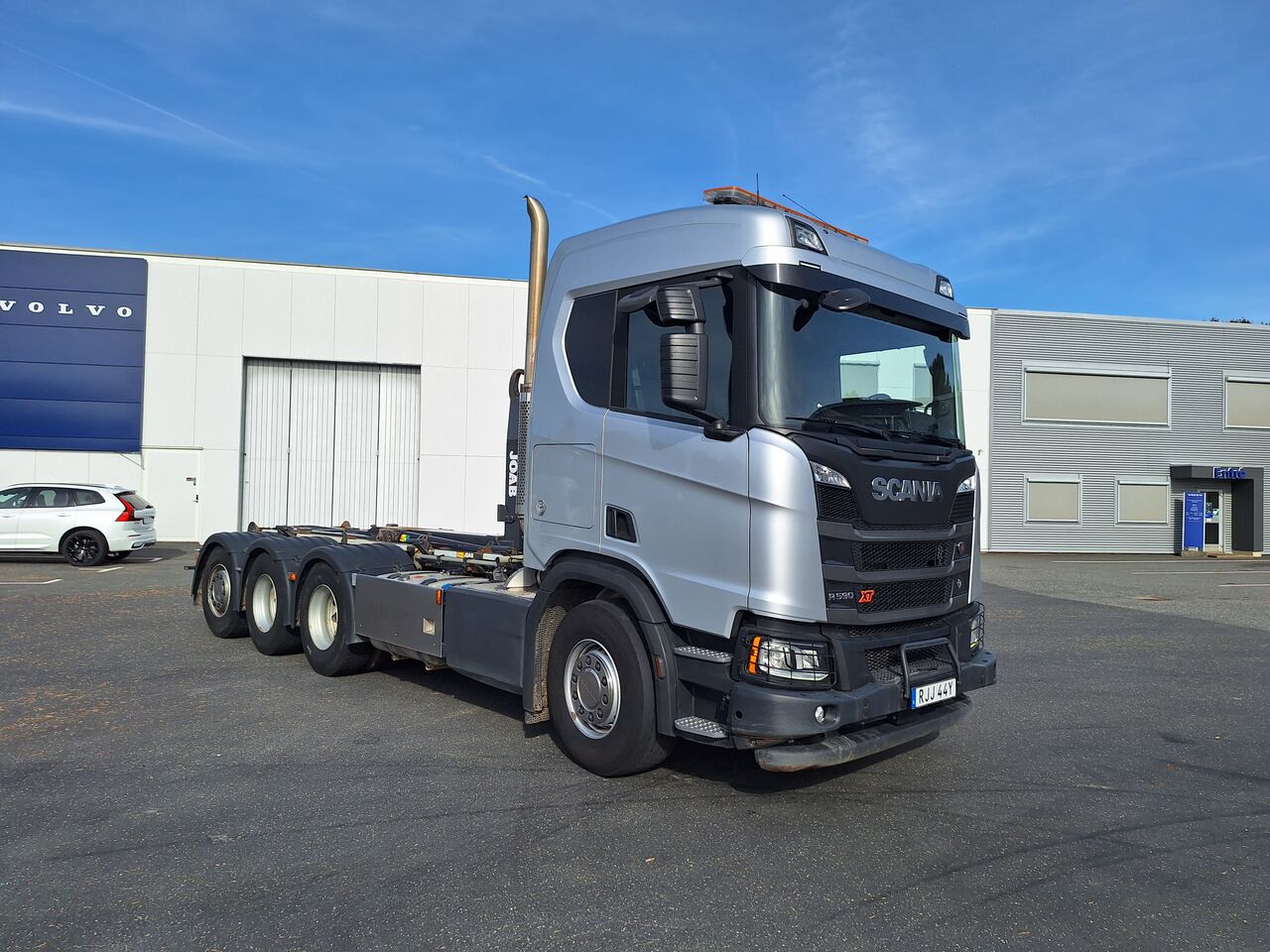 Scania R590XT 8x4 Lastv&auml;xlare 2022 - Krok/Lastv&auml;xlare