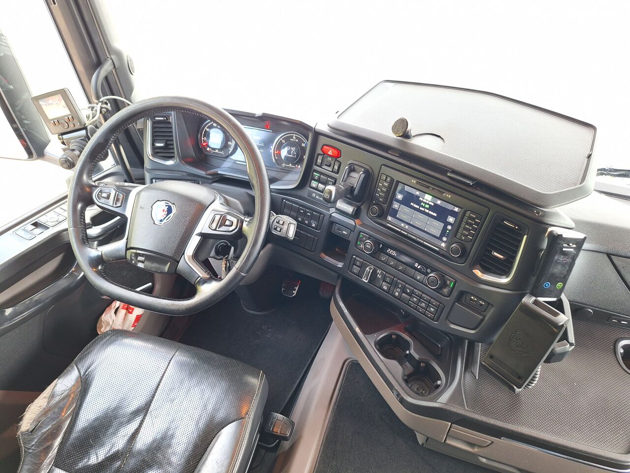 Scania R590XT 8x4 Lastv&auml;xlare 2022 - Krok/Lastv&auml;xlare