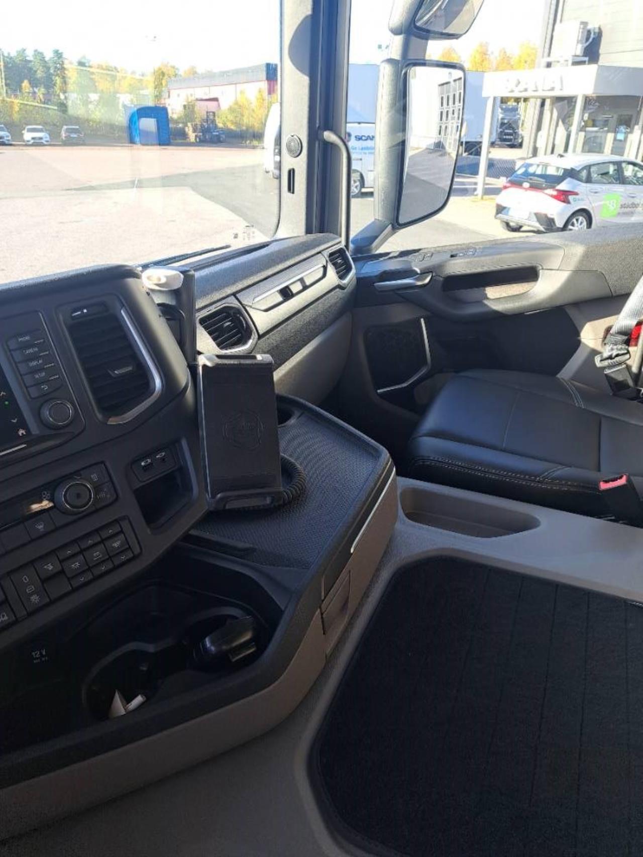 Scania R410 6X2*4 CBG 2024 - Sk&aring;p