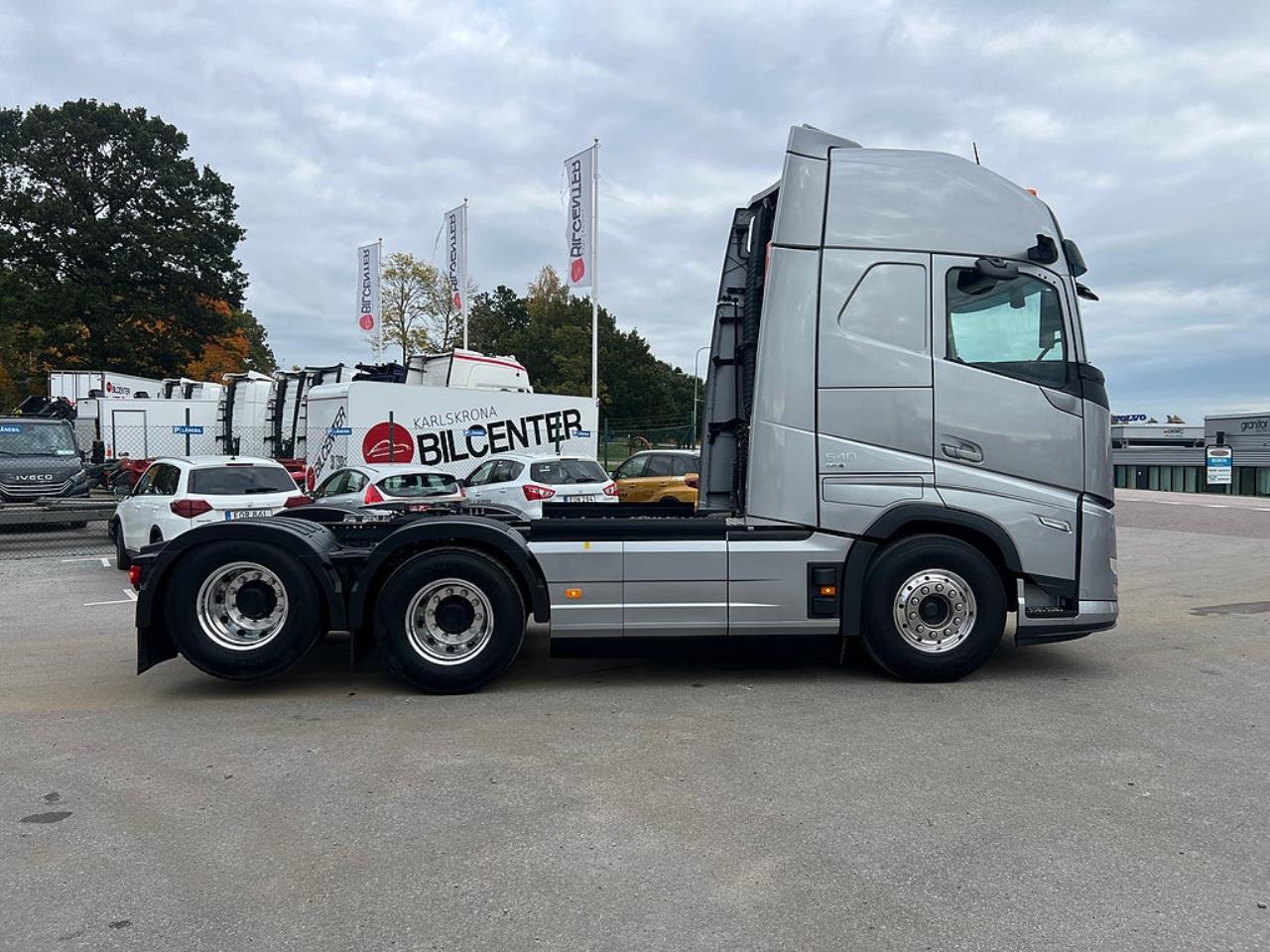 Volvo FH13 540 6x4 Aero Dragbil Lyftbar Tandem Axel, Retarder 2025 - Dragbil