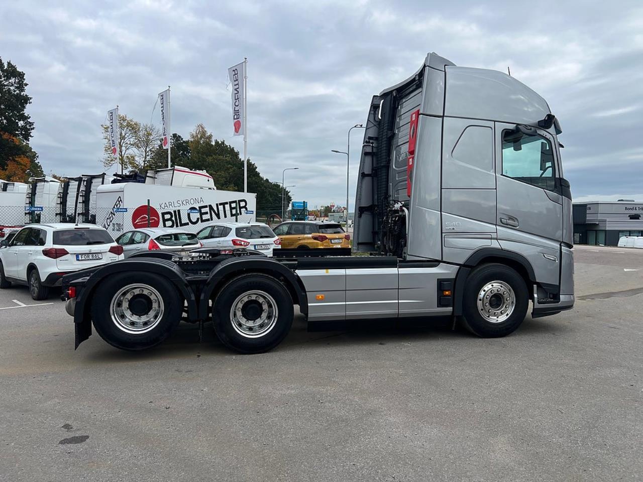 Volvo FH13 540 6x4 Aero Dragbil Lyftbar Tandem Axel, Retarder 2025 - Dragbil