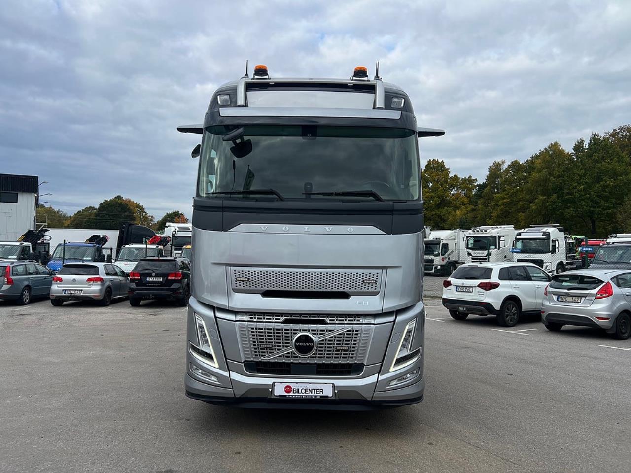 Volvo FH13 540 6x4 Aero Dragbil Lyftbar Tandem Axel, Retarder 2025 - Dragbil
