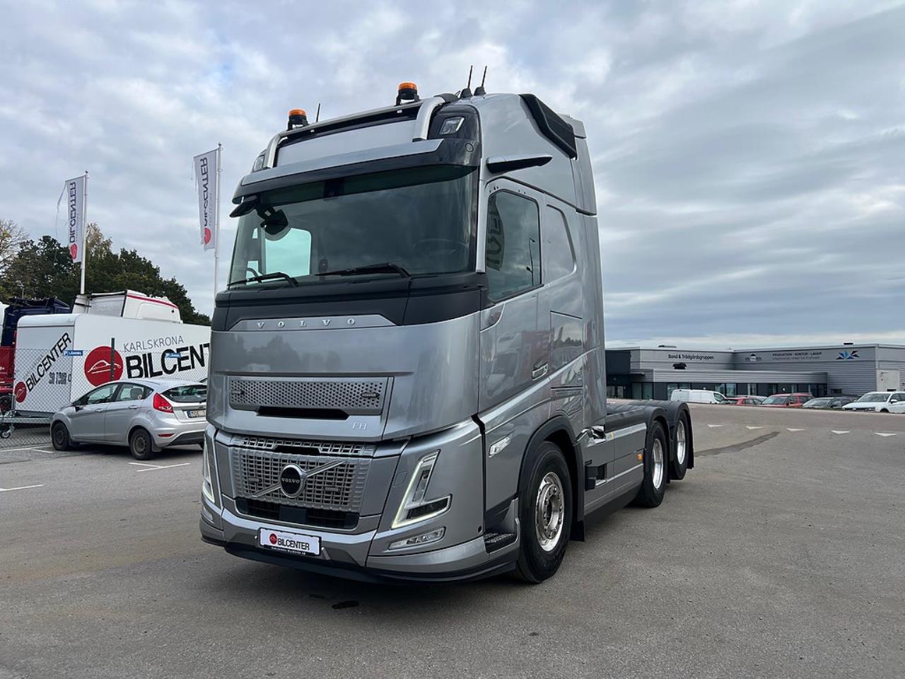 Volvo FH13 540 6x4 Aero Dragbil Lyftbar Tandem Axel, Retarder 2025 - Dragbil