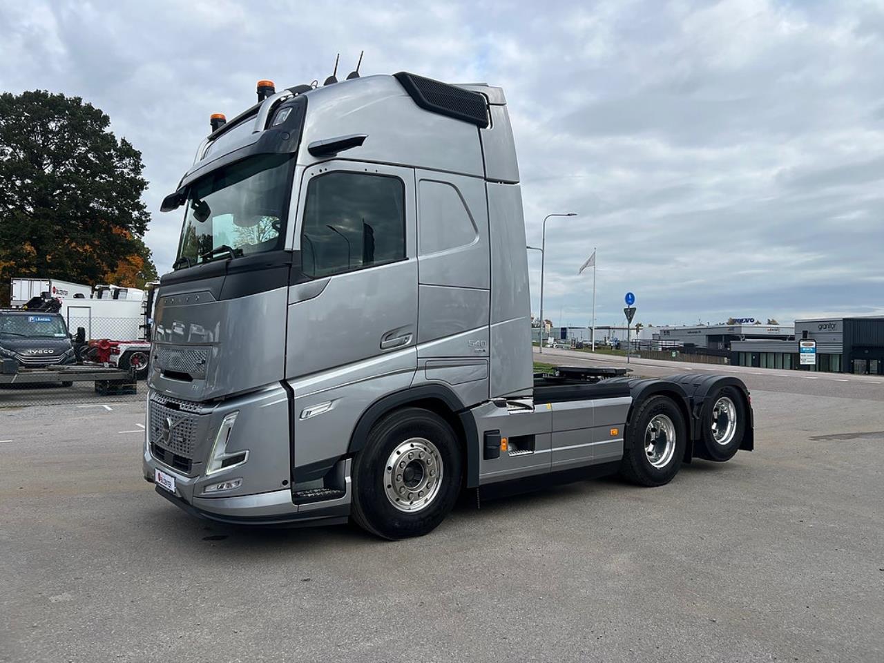 Volvo FH13 540 6x4 Aero Dragbil Lyftbar Tandem Axel, Retarder 2025 - Dragbil