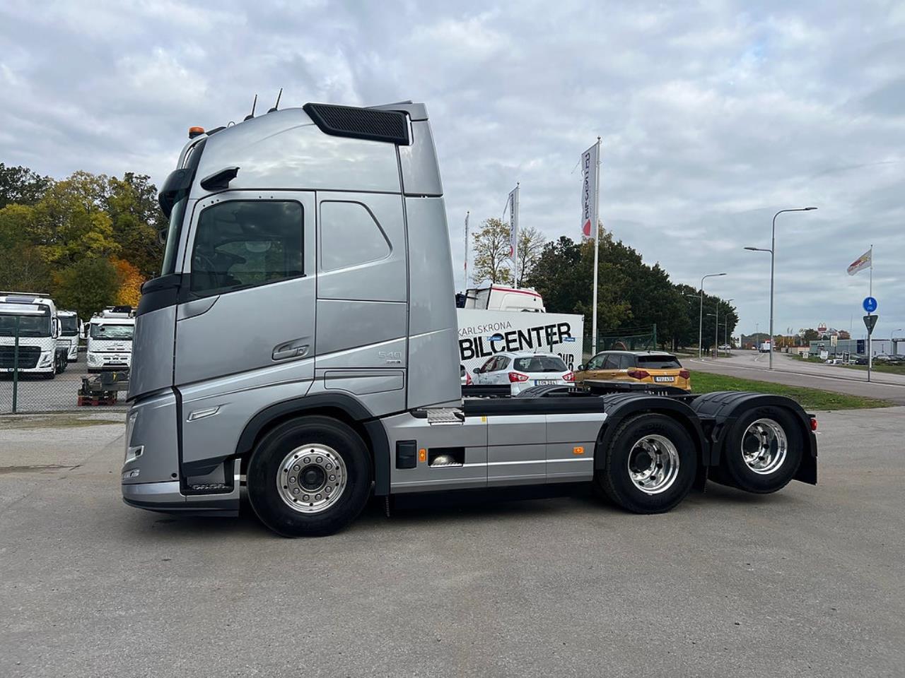 Volvo FH13 540 6x4 Aero Dragbil Lyftbar Tandem Axel, Retarder 2025 - Dragbil