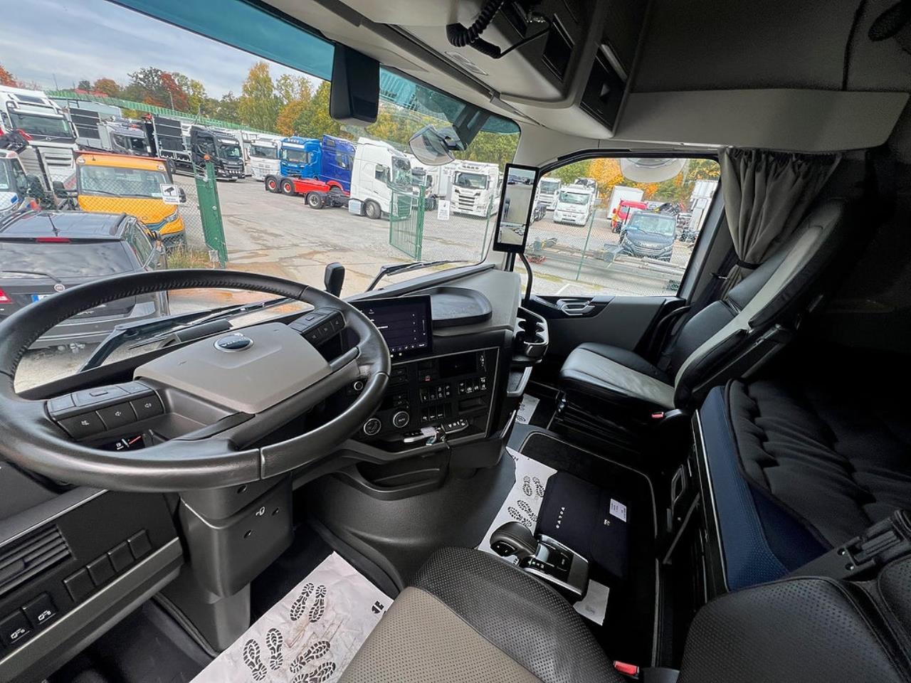 Volvo FH13 540 6x4 Aero Dragbil Lyftbar Tandem Axel, Retarder 2025 - Dragbil