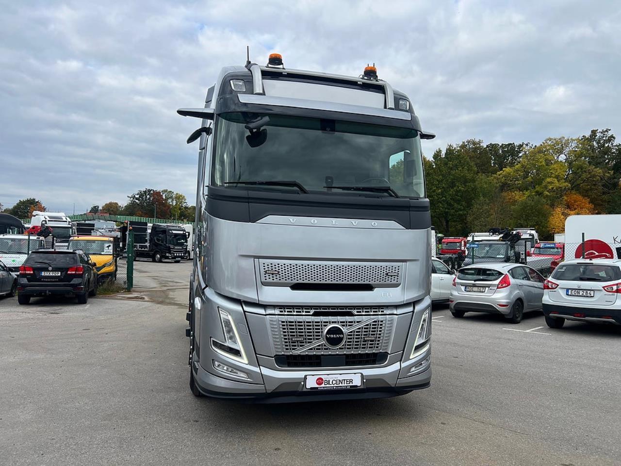 Volvo FH13 540 6x4 Aero Dragbil Lyftbar Tandem Axel, Retarder 2025 - Dragbil