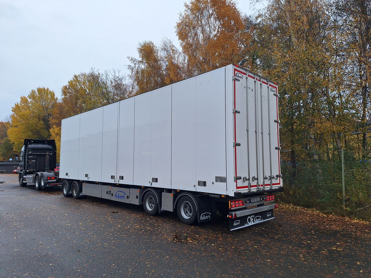 Elkeri 4-axl Skåpsläp 2022 - Skåp