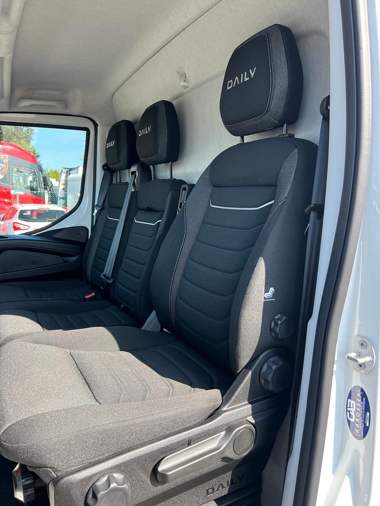 Iveco Daily 35S16 Hi-Matic Skåp & Lift 2026 - Övrigt